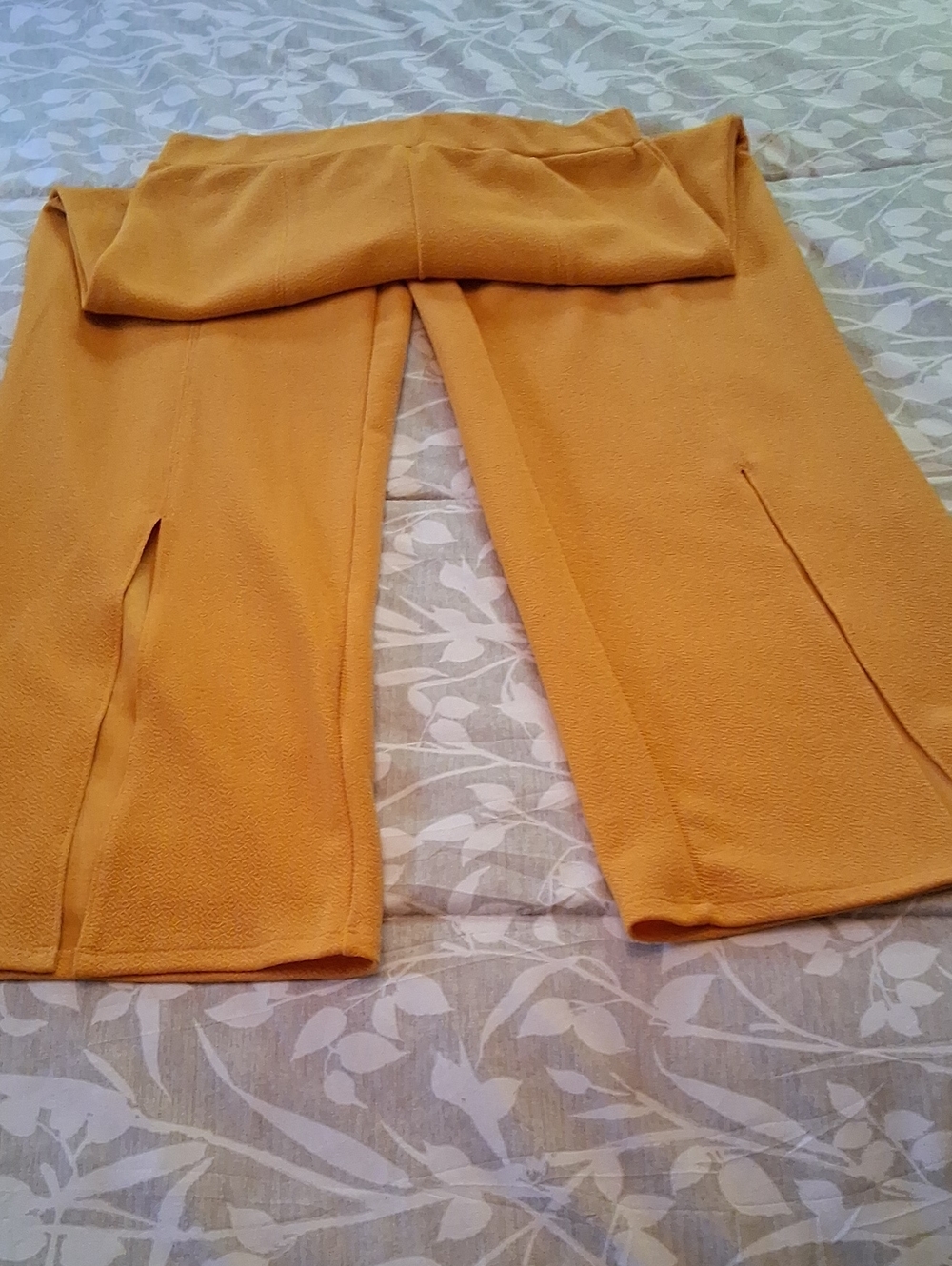 Ultra Flirt NY LA Fashion Pants. Size M